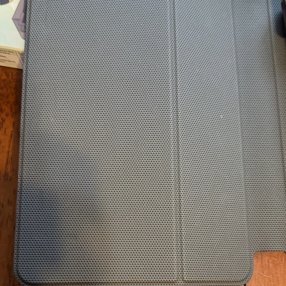 Targus Safe Fit 360° Rotating Universal Case for mini tablets- Dark Blue